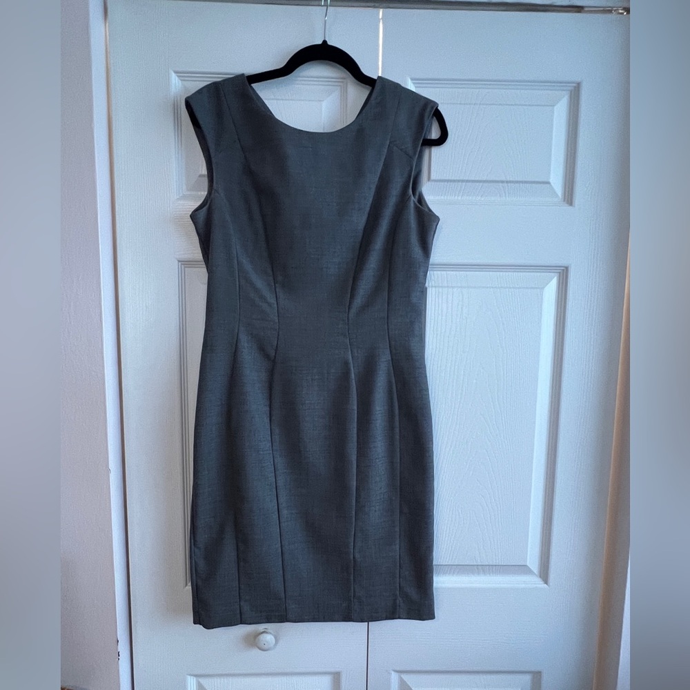 Elegant Gray Sleeveless Dress